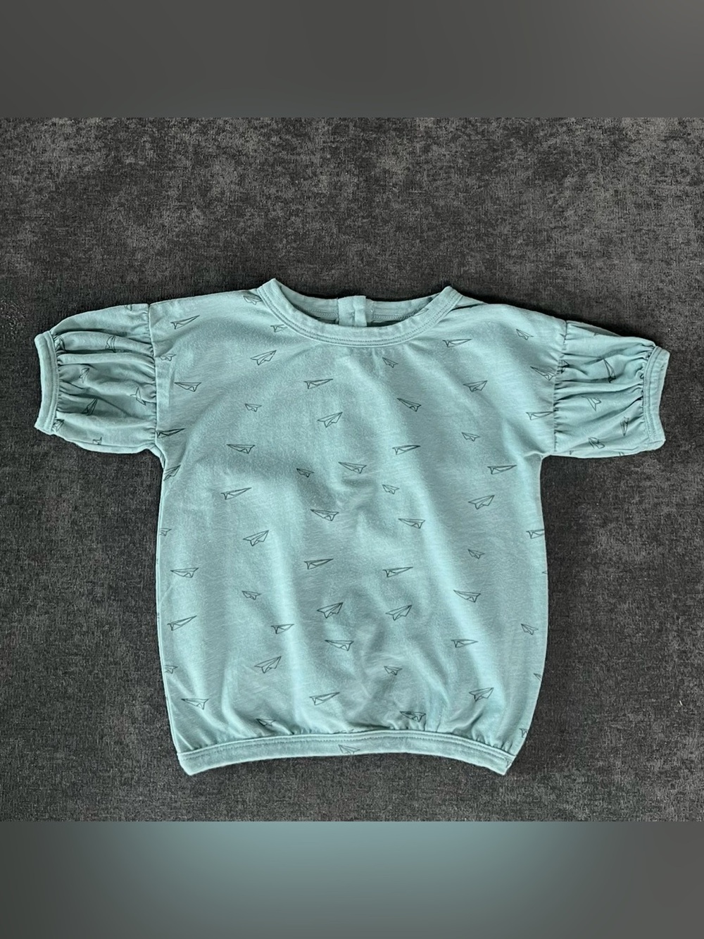 Kate Quinn Short Sleeve Balloon Tee in Paper Airplanes Size 12-18 Months